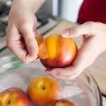 How to peel a peach